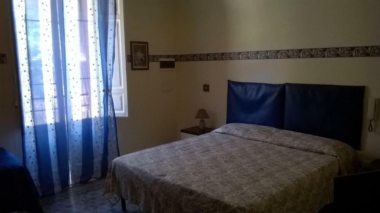 Casetta Al Centro Trapani Eksteriør billede